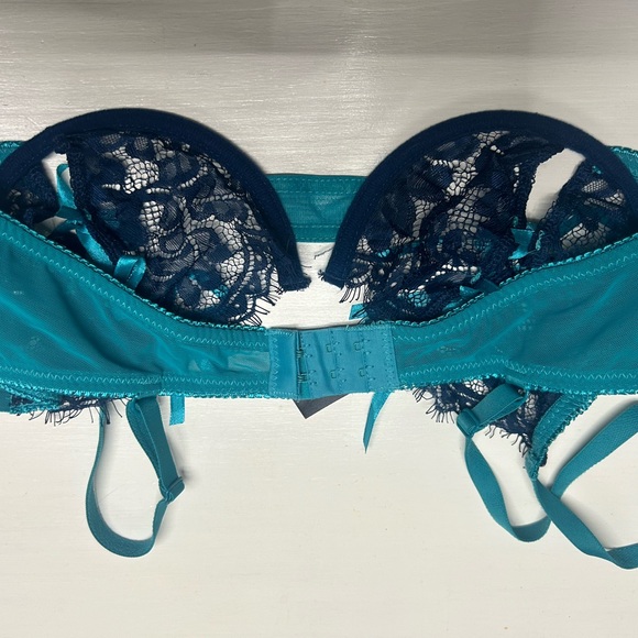 Jade Open Cup Bra - Poseidon/Tile Blue / 38 C
Poseidon/Tile Blue / 38 / C - Picture 4 of 4